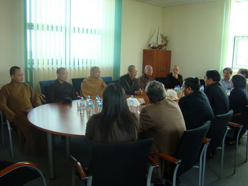 Phái đoàn Trung ương Giáo hội Phật giáo Việt Nam thăm Trung tâm Thương mại ASG